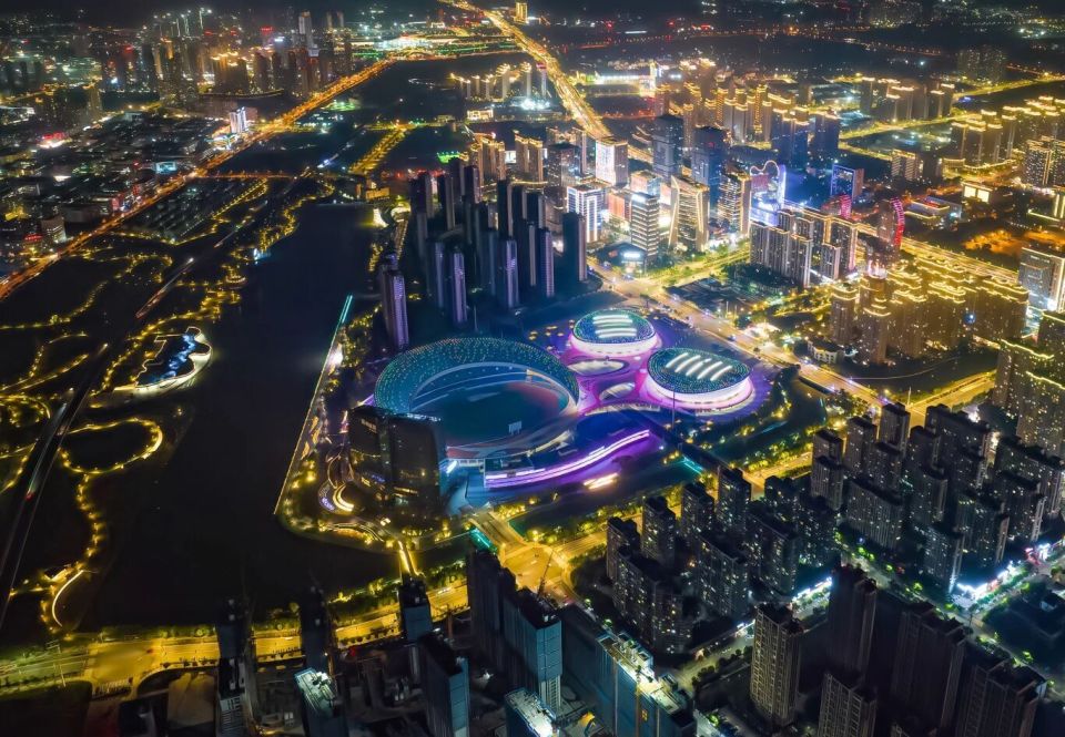 以锁定, 陈明铭 以锁定, 陈明铭